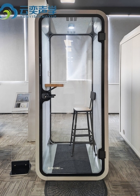 Bureau de réunion à une place avec bureau d'ordinateur pour le travail privé