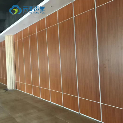 Facile d'installer une cloison MDF pour porte à poche double et simple