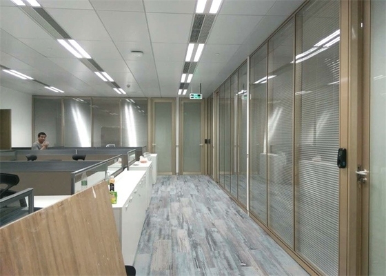 Séparation en verre insonorisée en aluminium de bureau de séparation en verre de mur de cadre